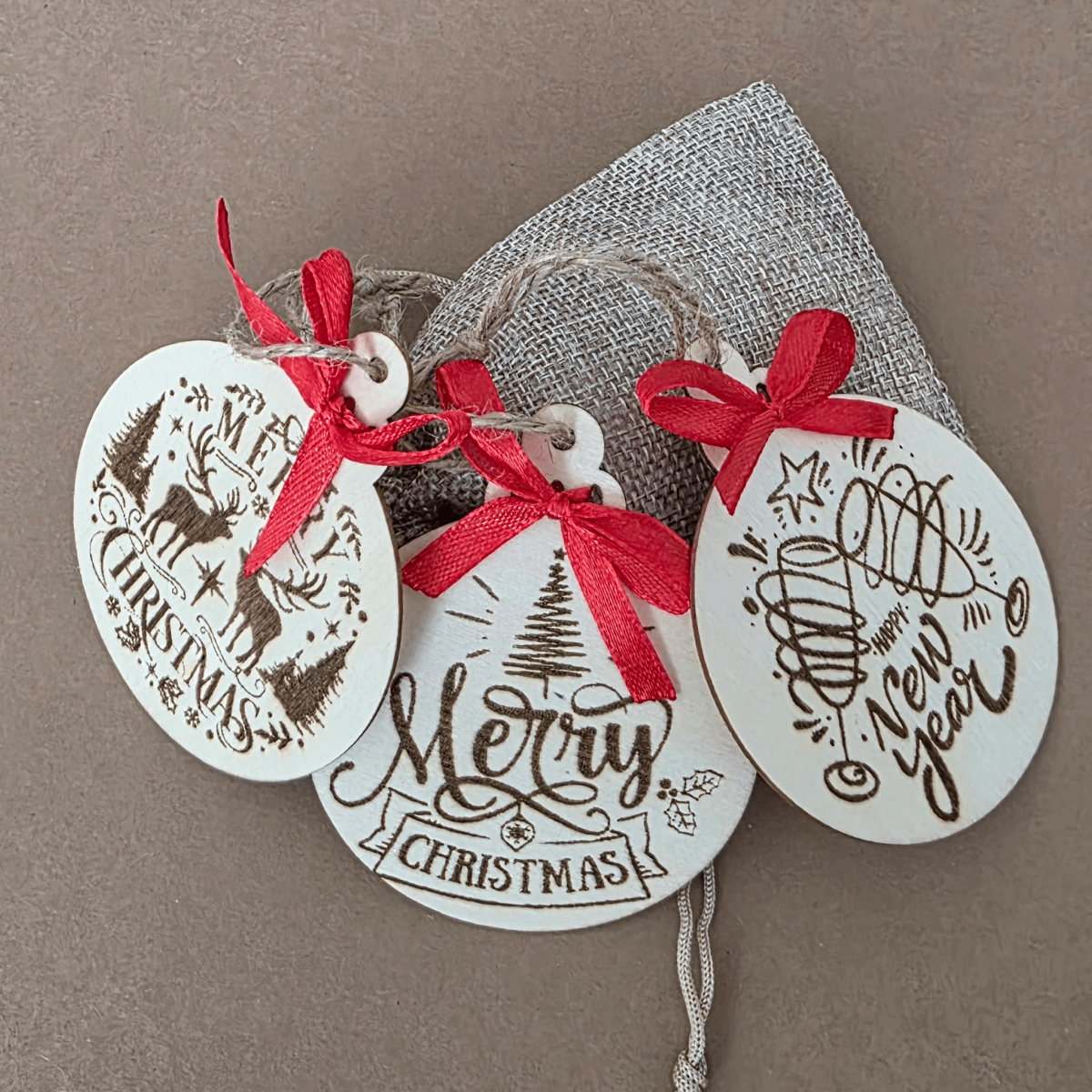 20 Stück Unlackierte Zug-Holzornamente – DIY Bastelset, Blanko, 12x7,6 Cm
