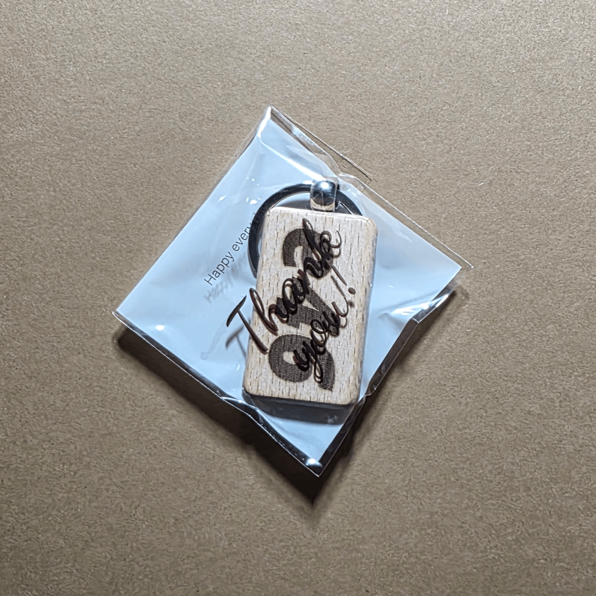 Lesen obesek za ključe E46 – lasersko graviran sprednji del avtomobila in napis »e46«