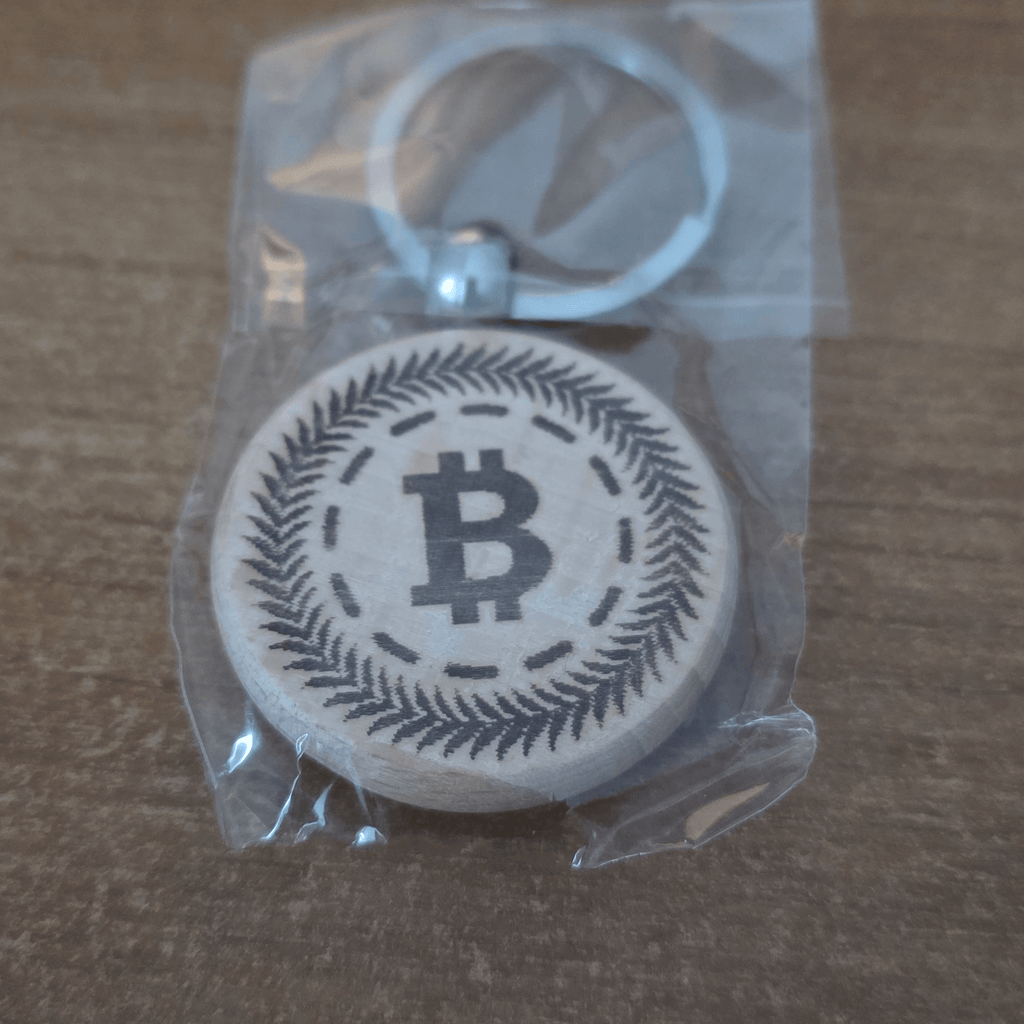 Round beech key ring with double-sided laser engraving